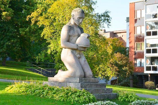 Savonlinna Herostatue