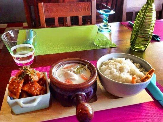 Bualauangsiam Thai Roi-Et