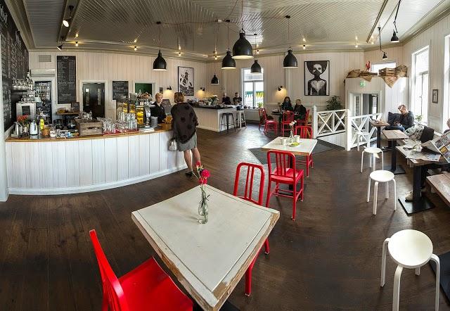 Cafe Rooster