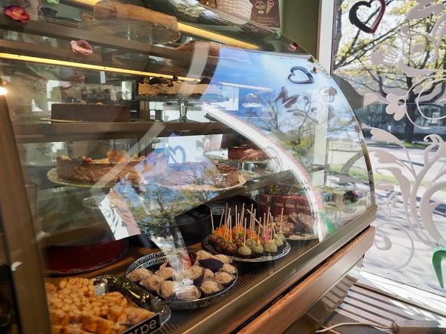 Cafe Amore