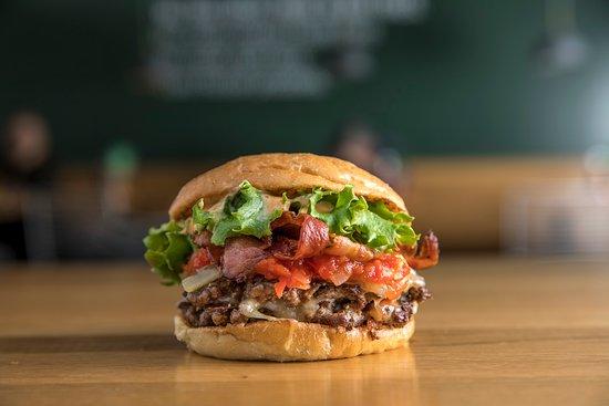 Friends & Brgrs Espoo