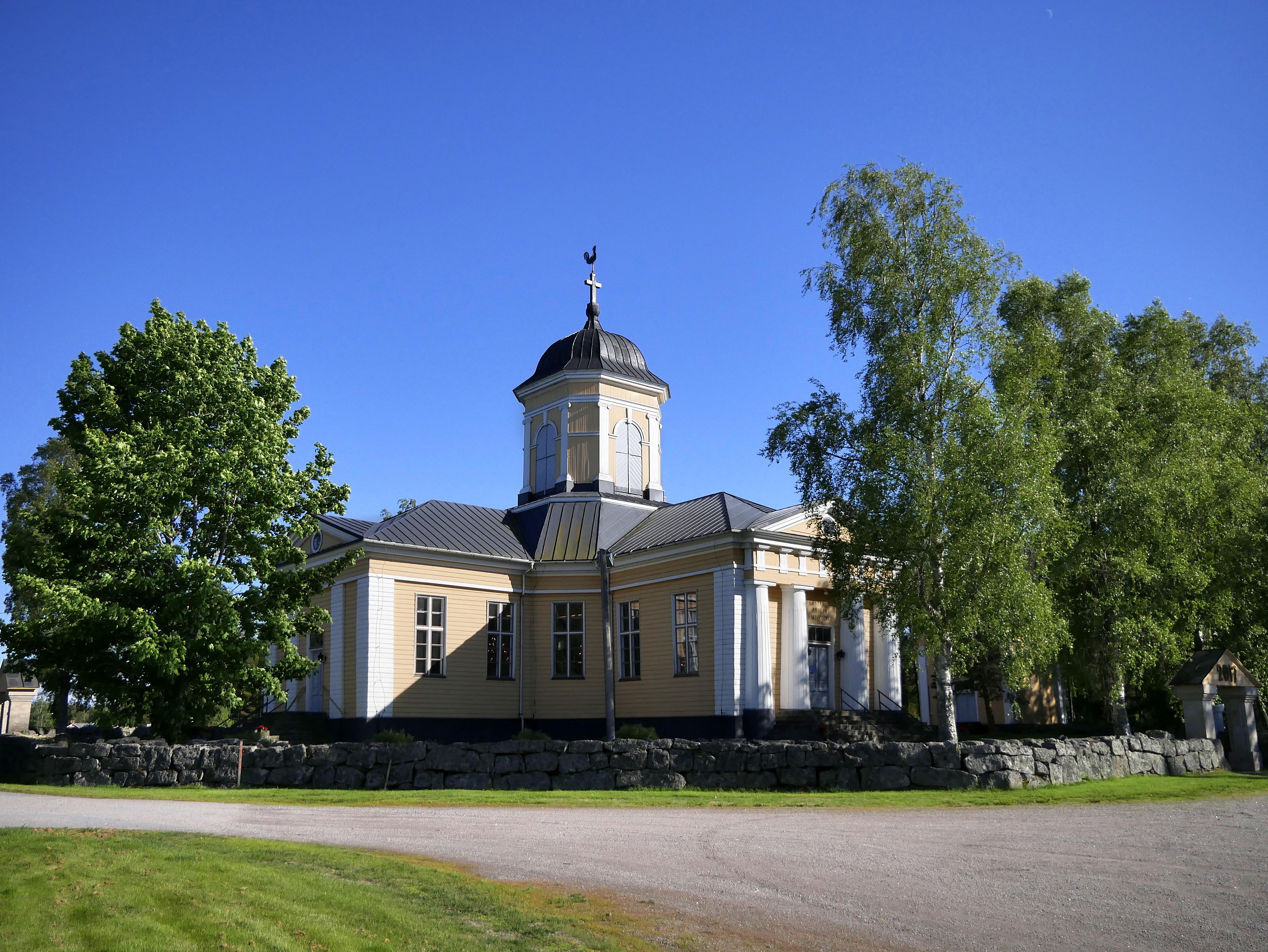 Oravaisten kirkko